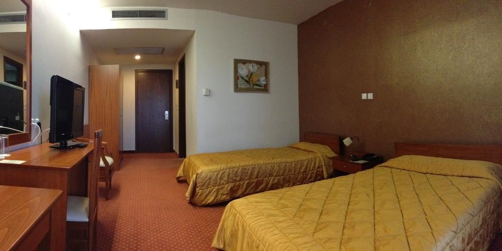 Achillio Hotel Komotini Room photo