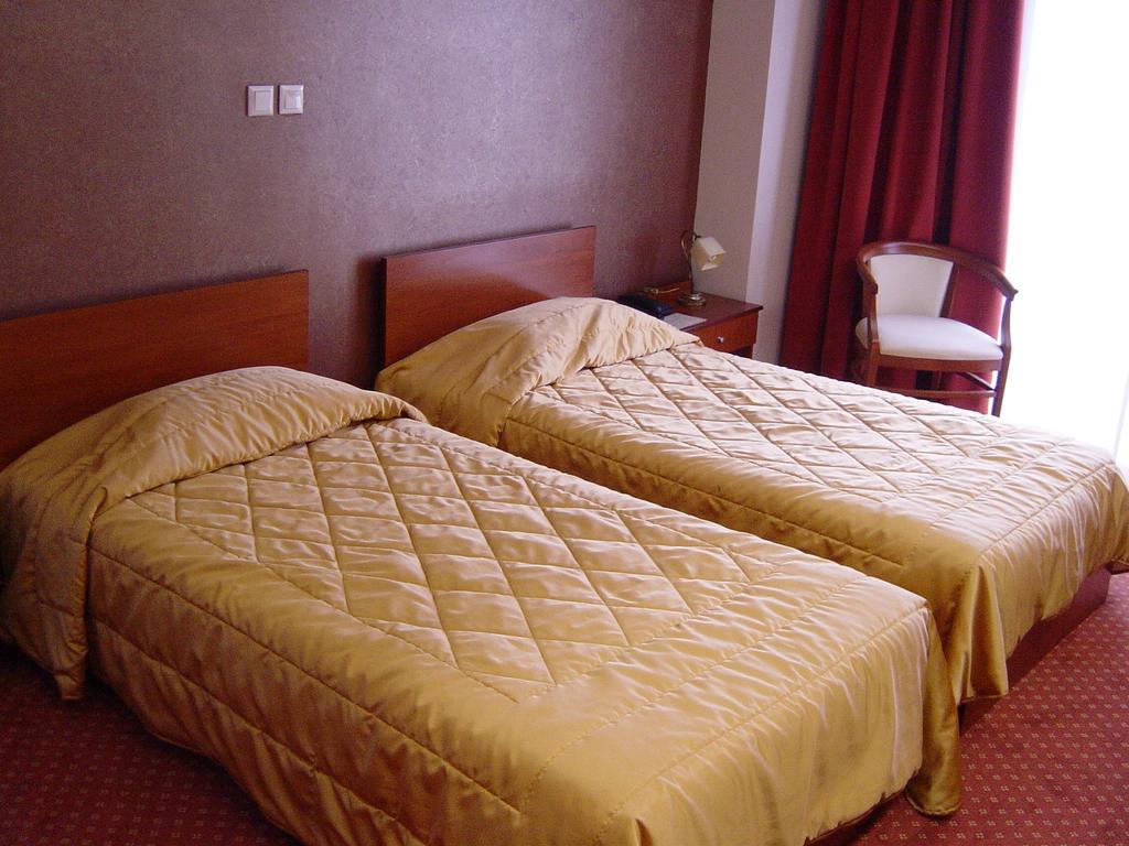 Achillio Hotel Komotini Room photo